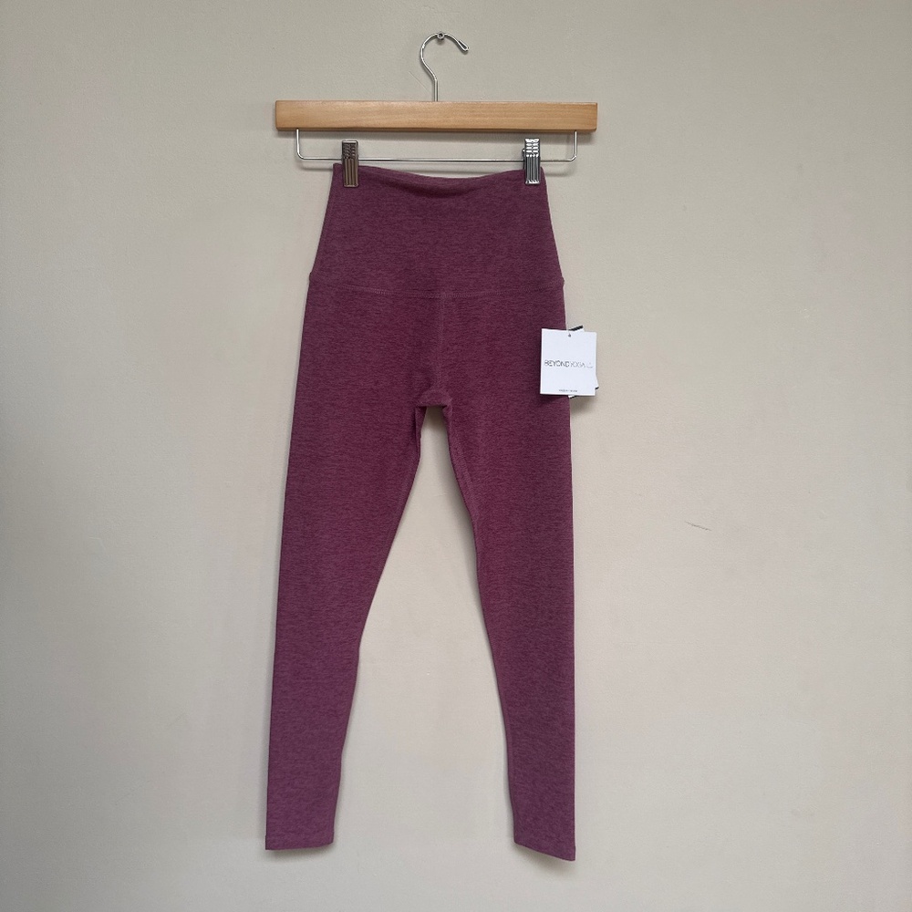 Beyond Yoga Caught in the midi yoga pants